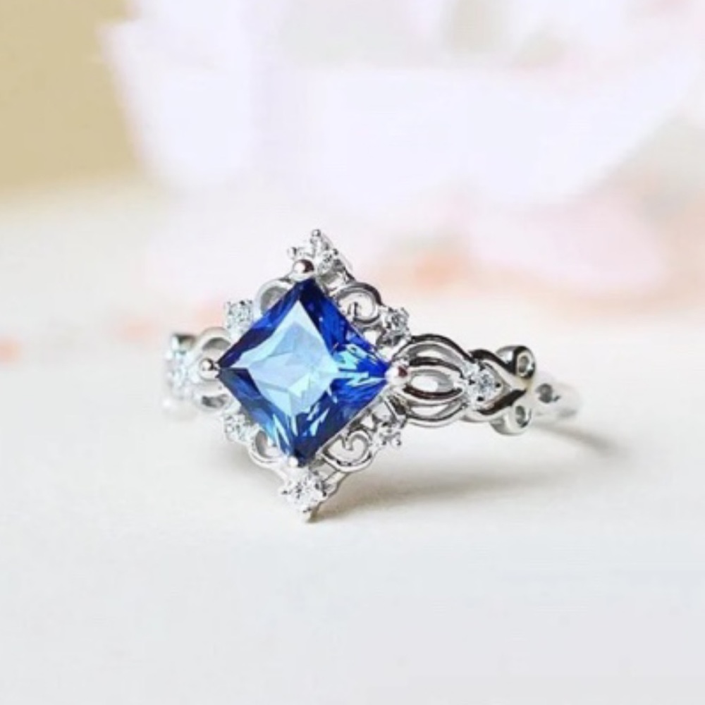 Retro Princess Cut Blue Sapphire Diamond Gemstone Ring - Picture 2 of 4